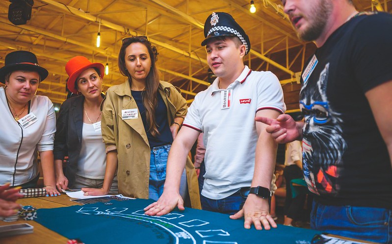 Корпоративные сувениры и подарки на День нефтяника в Madrid